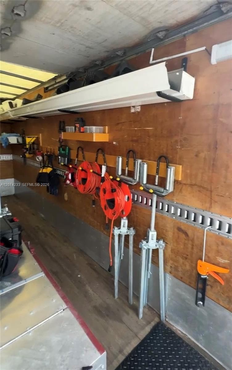 INSTALLER/KITCHEN/DOORS/GUTTER BUSINESS, Miami FL 33186 photo 3