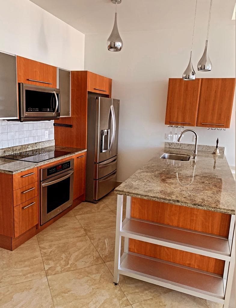 185 SW 7th St # 4303, Miami, FL 33130 photo 2