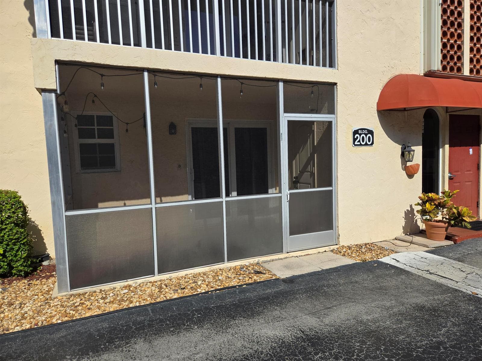 101 E McNab Road # 217, Pompano Beach, FL 33060