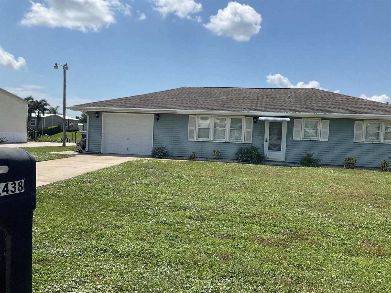 2438 SE 32nd Street, Okeechobee, FL 34974