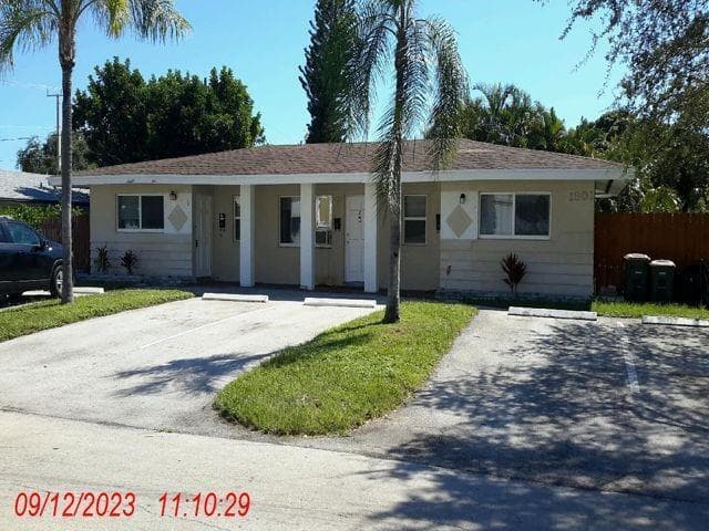 1901 NE 28th Street # 1, Lighthouse Point, FL 33064