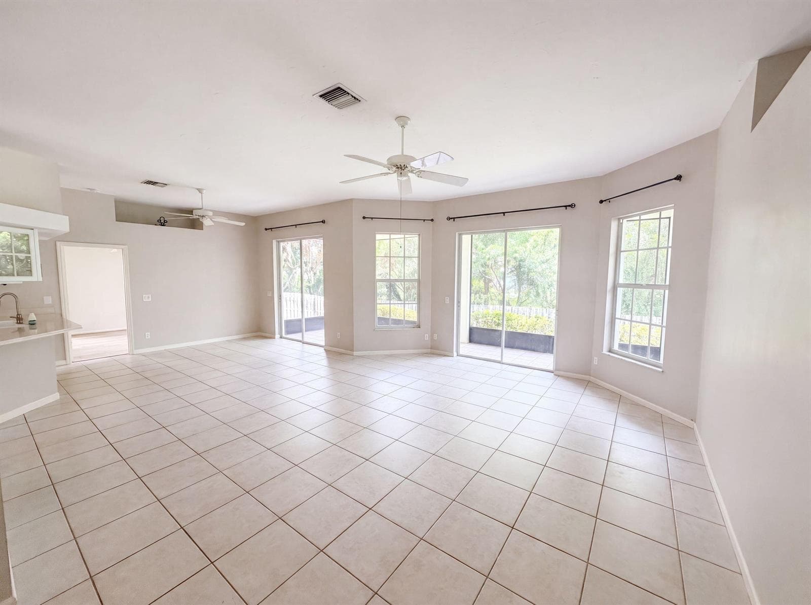 400 46th, Vero Beach, FL 32968 photo 3