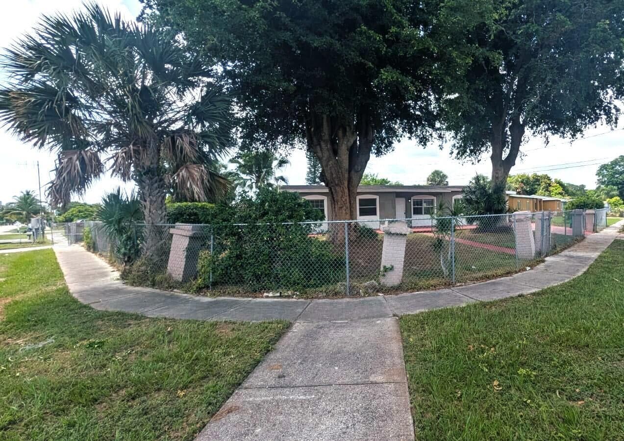 801 NW 33rd Terrace, Fort Lauderdale, FL 33311 photo 2