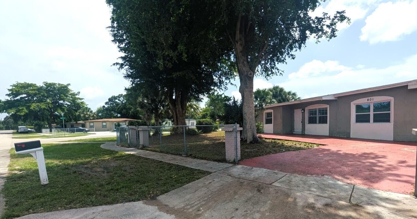 801 NW 33rd Terrace, Fort Lauderdale, FL 33311 photo 3