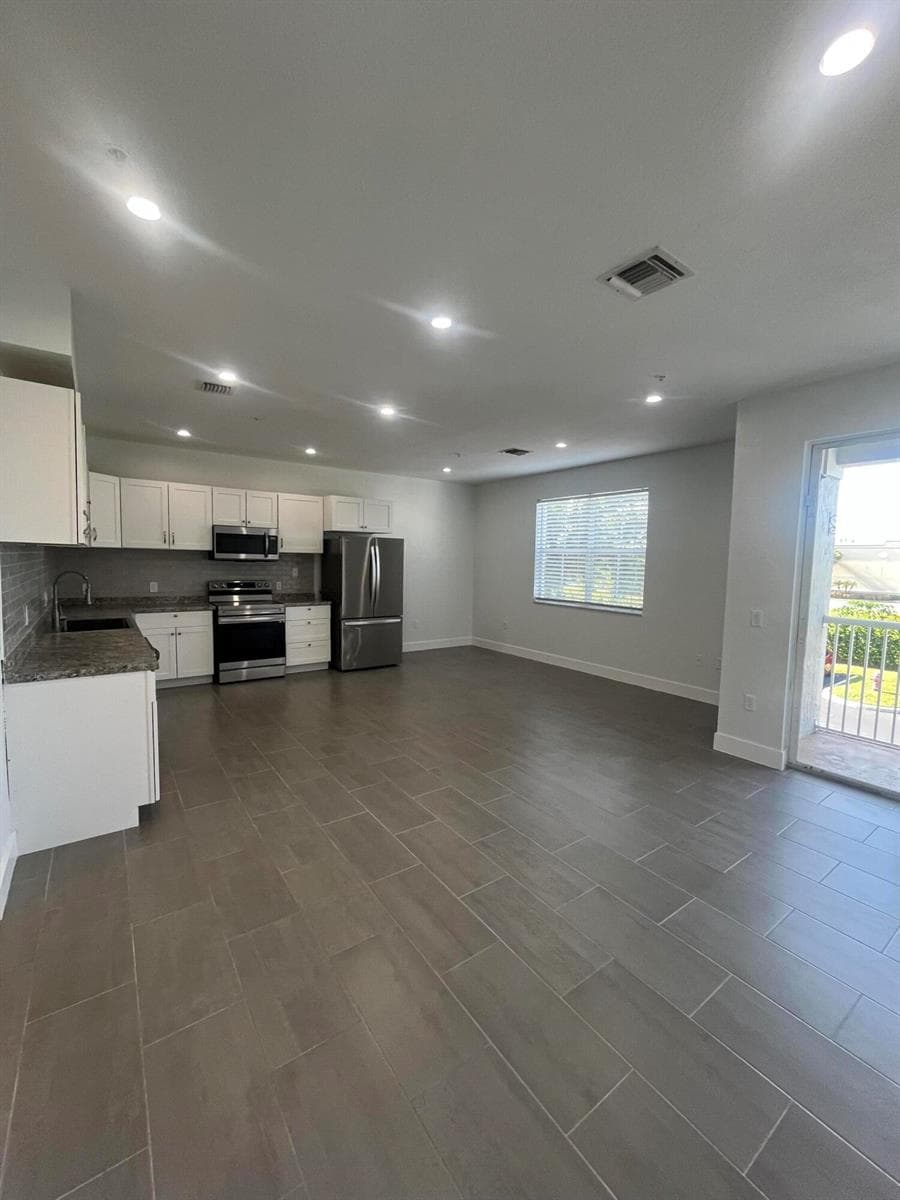 2137 SHOMA Drive # 156, Royal Palm Beach, FL 33414 photo 2