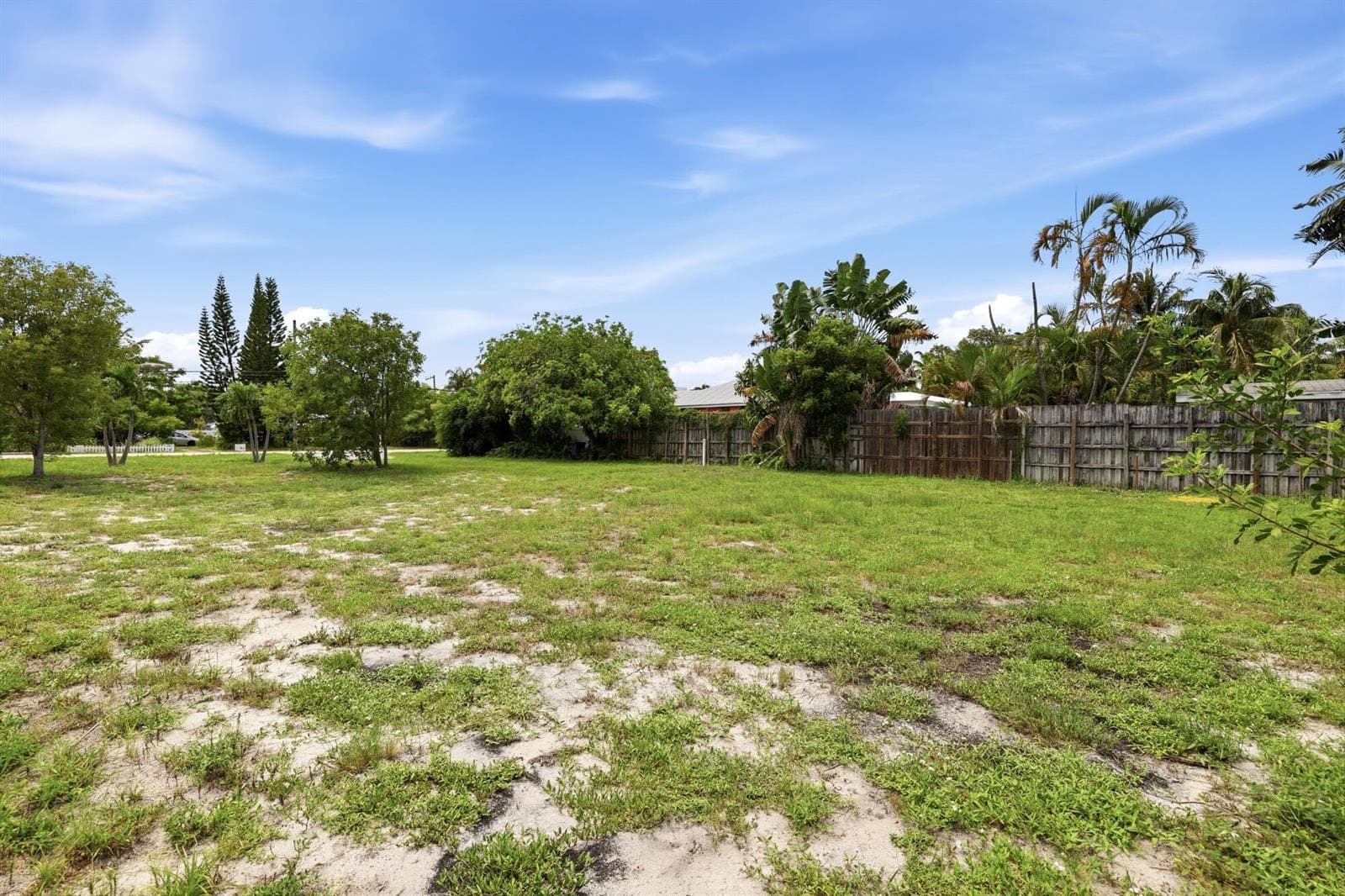 233 S SWINTON Avenue, Delray Beach, FL 33444 photo 3