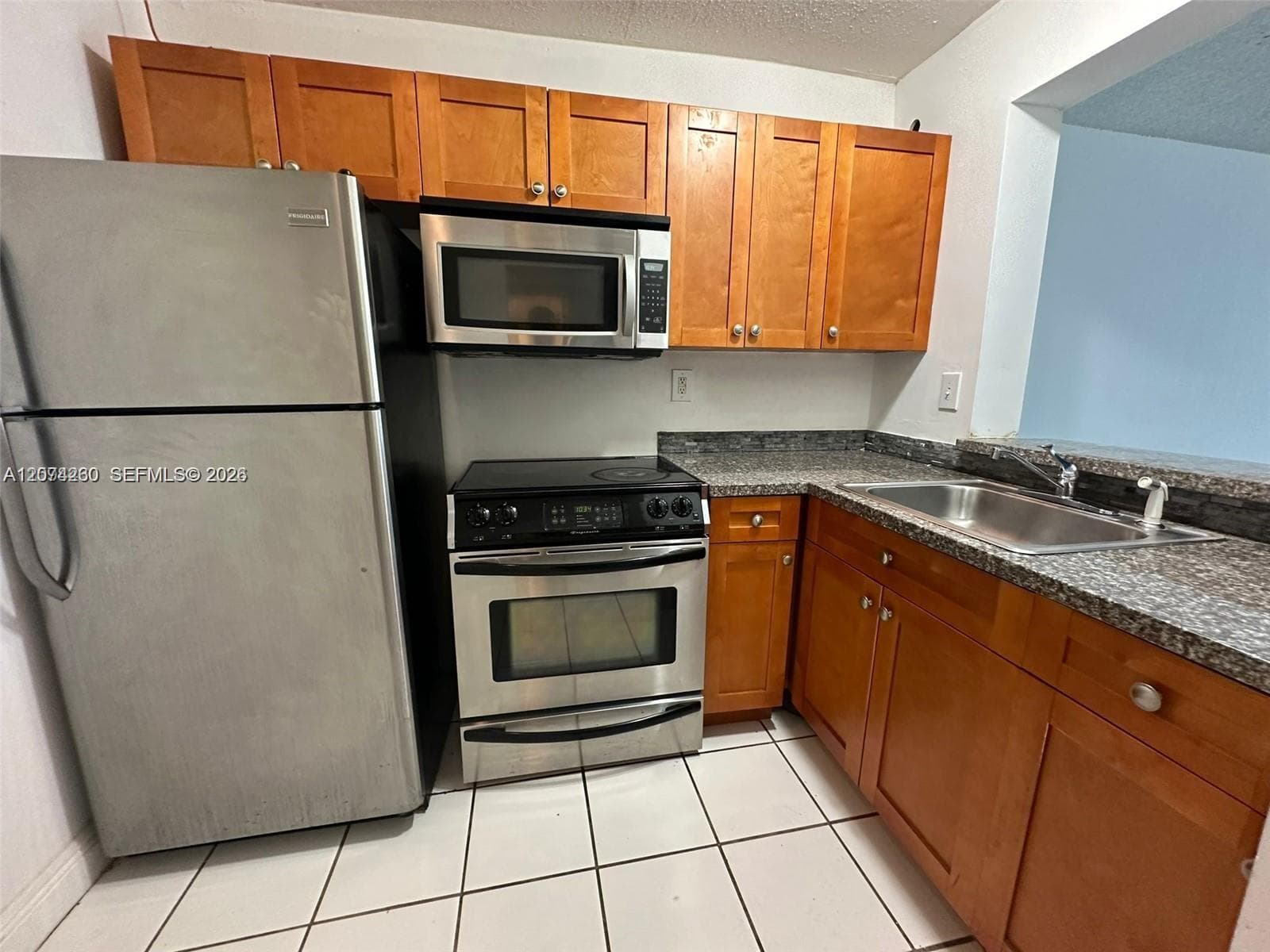 492 NW 165th St Rd # C-210, Miami, FL 33169 photo 4