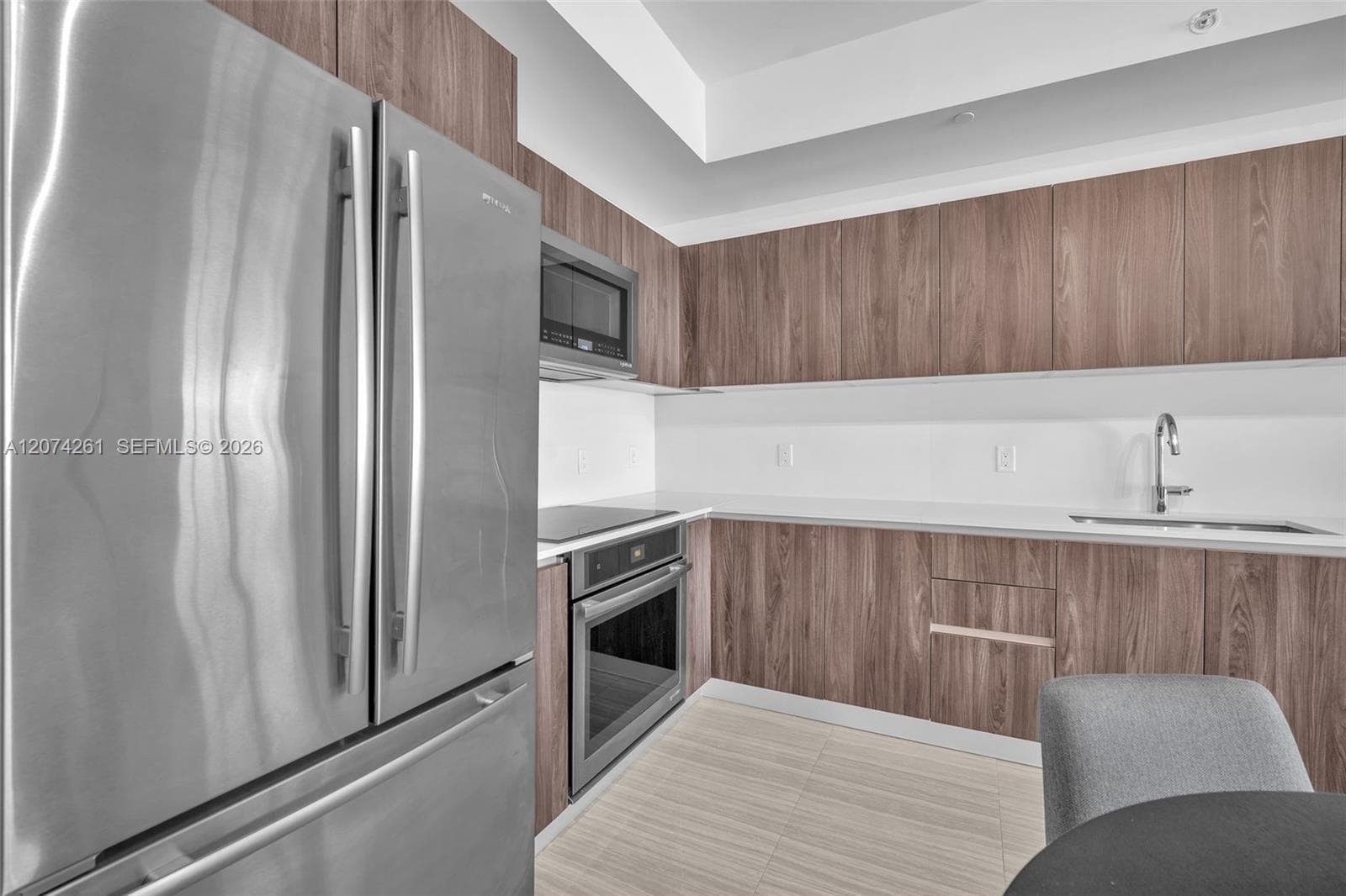 2960 NE 207th St # 1102, Aventura, FL 33180 photo 5
