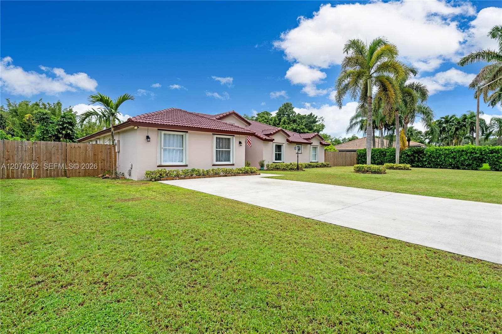 28565 SW 158th Ct, Homestead, FL 33033 photo 3