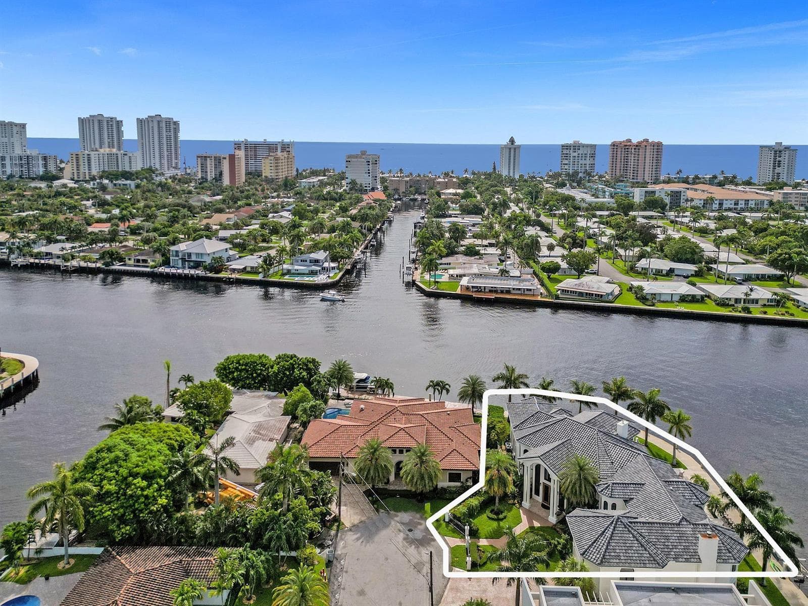 2584 SE 12th Street, Pompano Beach, FL 33062 photo 2