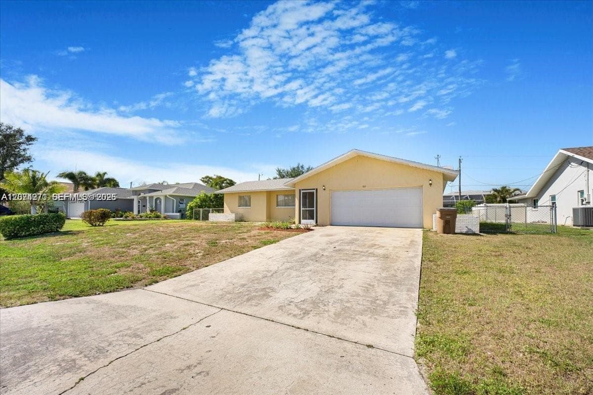 915 SE 20th ST, Cape Coral, FL 33990 photo 4