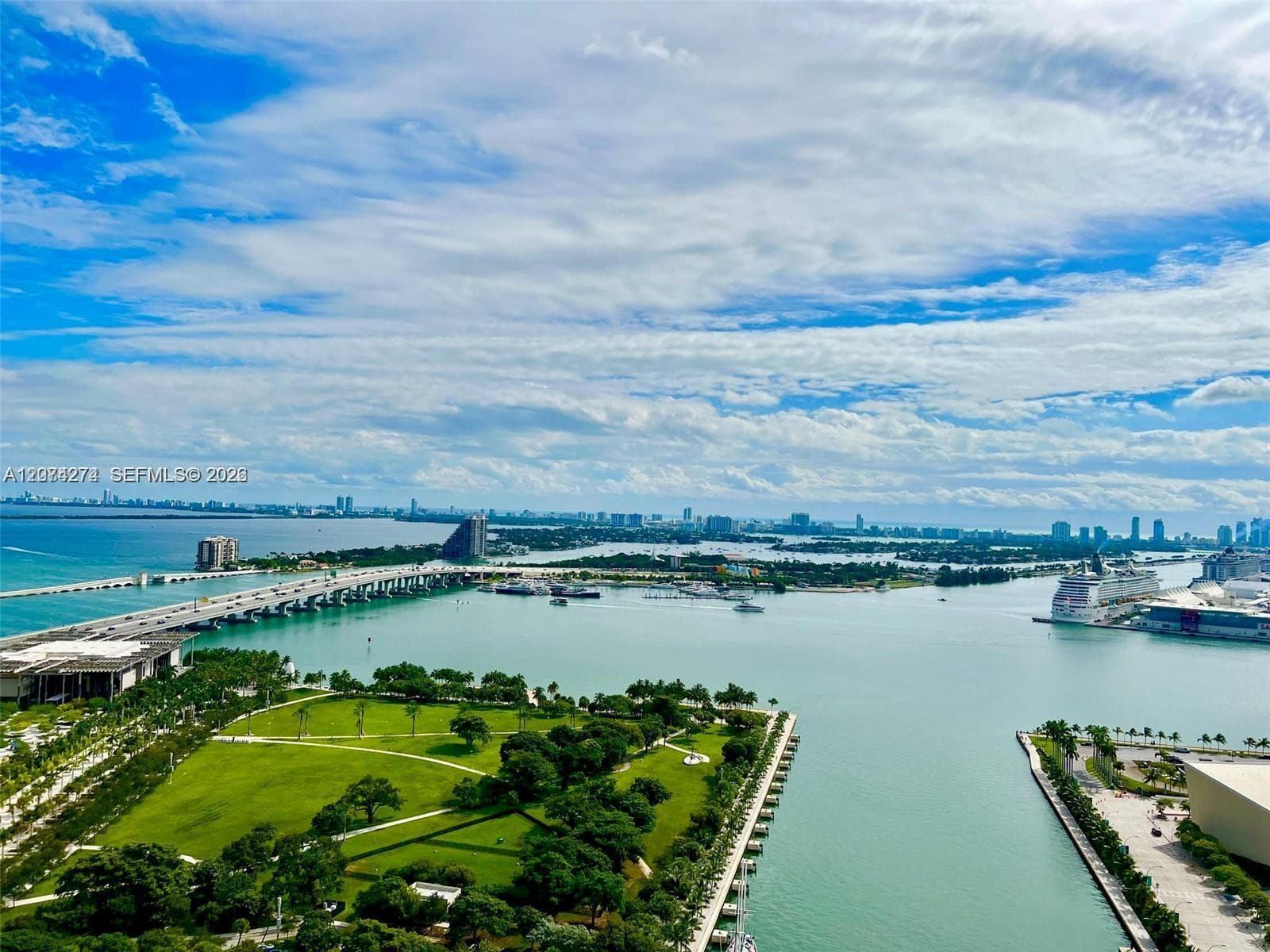 888 Biscayne Blvd # 3110, Miami, FL 33132