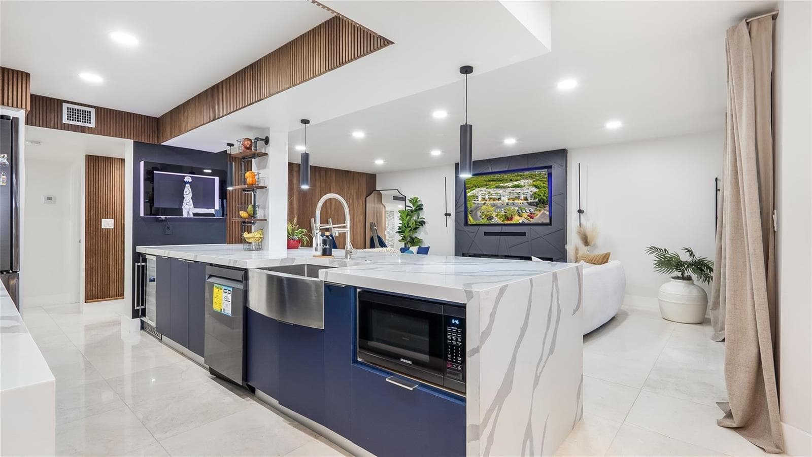 1410 Sheridan Street # 7I, Hollywood, FL 33020