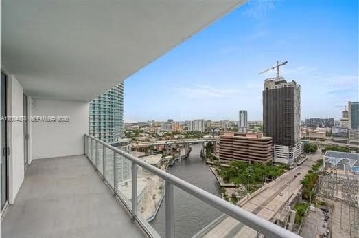 185 SW 7th St # 2003, Miami, FL 33130 photo 3
