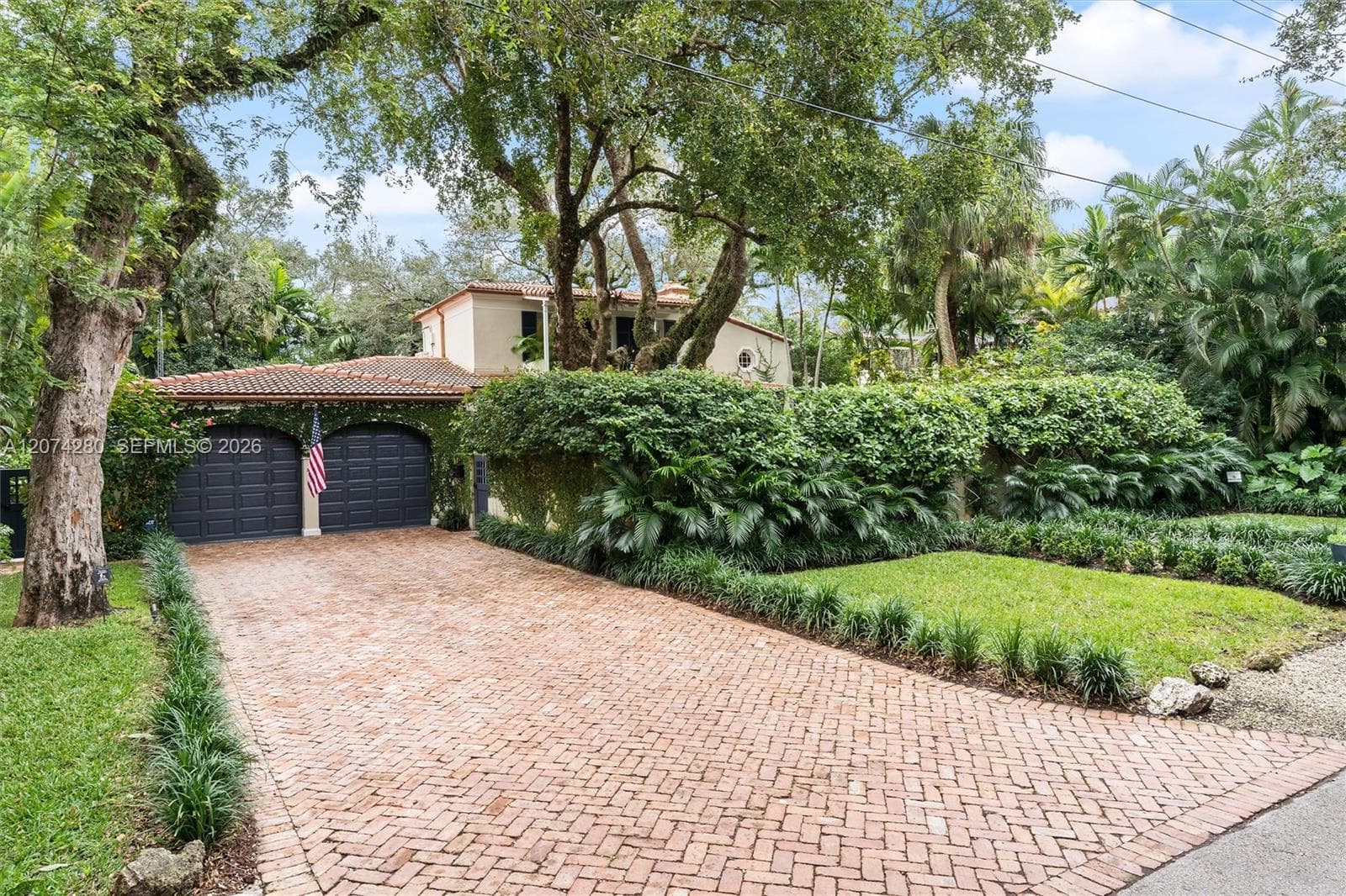 3919 Braganza Ave, Miami, FL 33133 photo 2
