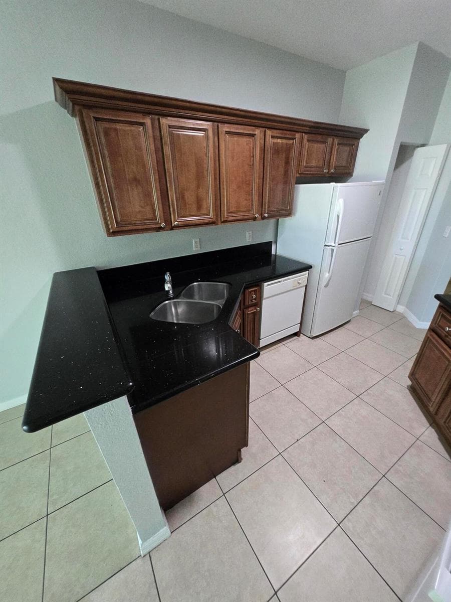 999 Pipers Cay Drive, West Palm Beach, FL 33415 photo 3