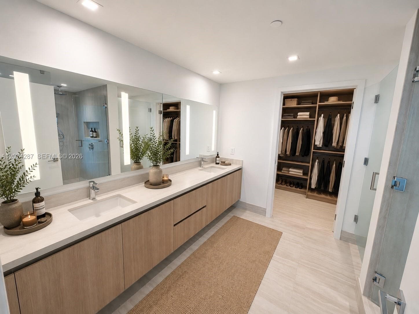 2411 Laguna circle # 1503, North Miami, FL 33181 photo 4