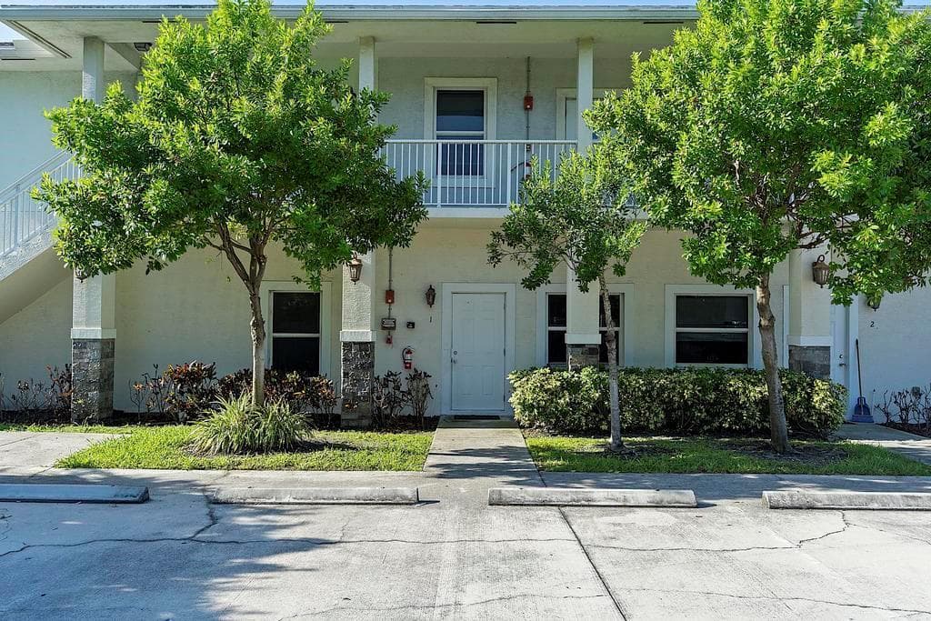 105 2nd Street # 1, Lake Park, FL 33403 photo 2