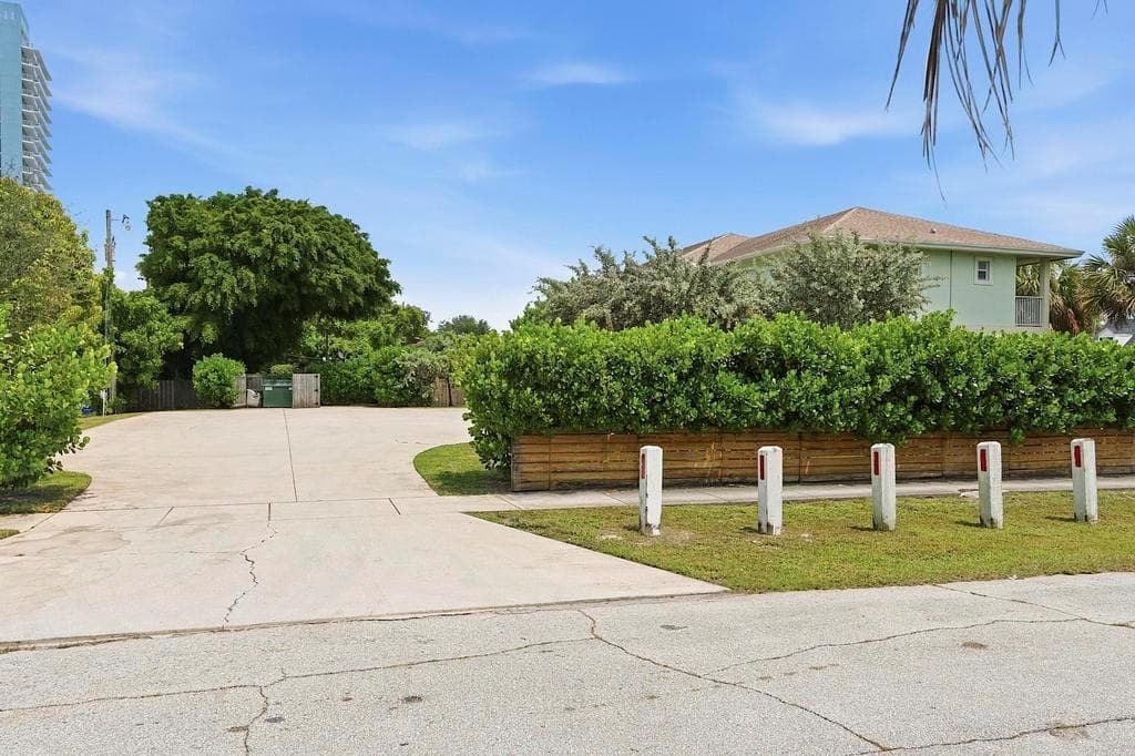 105 2nd Street # 1, Lake Park, FL 33403 photo 3