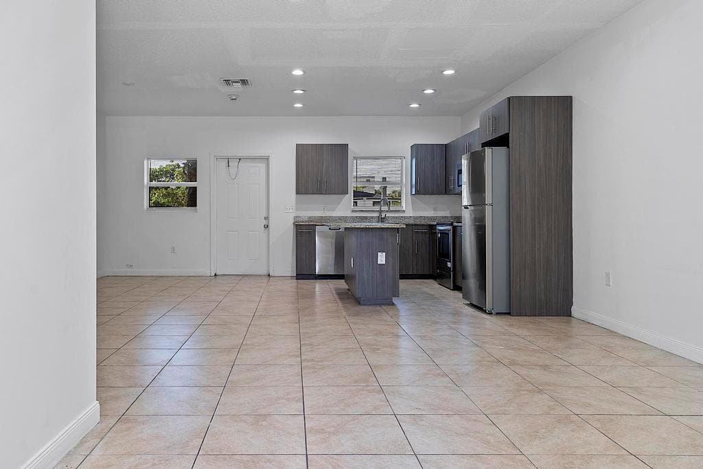 105 2nd Street # 1, Lake Park, FL 33403 photo 4