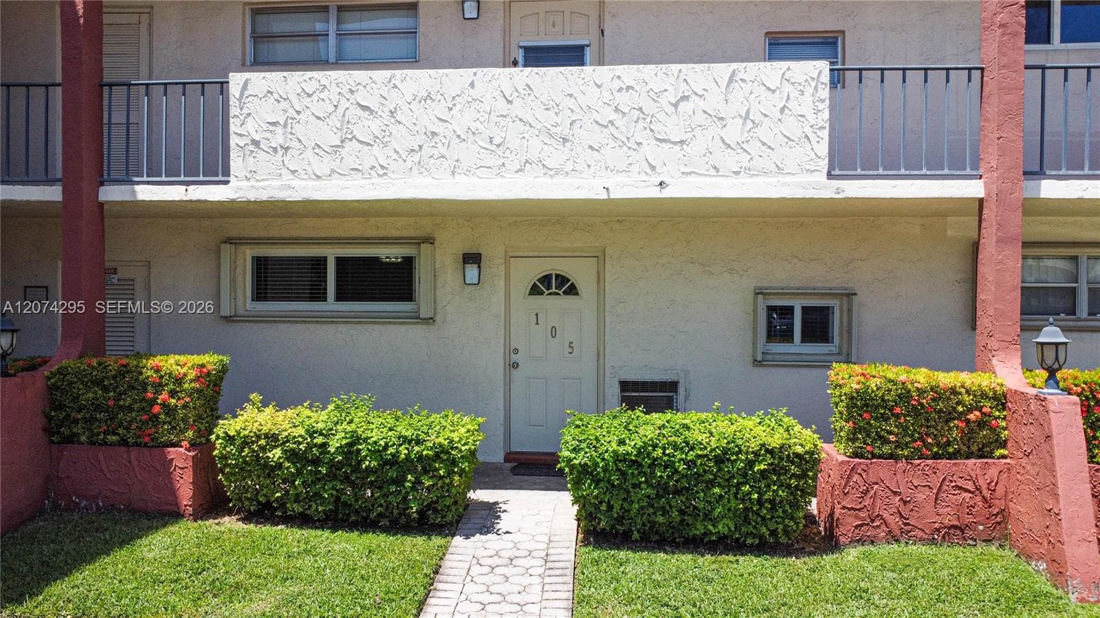 300 S Hollybrook Dr # 105, Pembroke Pines, FL 33025