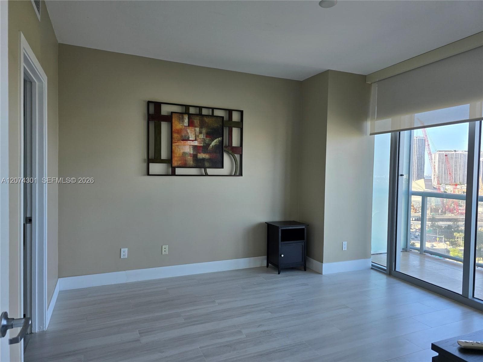 888 Biscayne Blvd # 1610, Miami, FL 33132 photo 2
