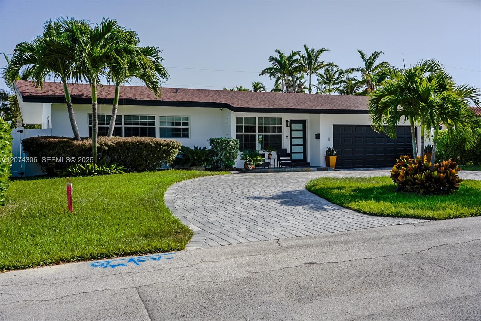 1640 NE 59th Pl, Fort Lauderdale, FL 33334 photo 2