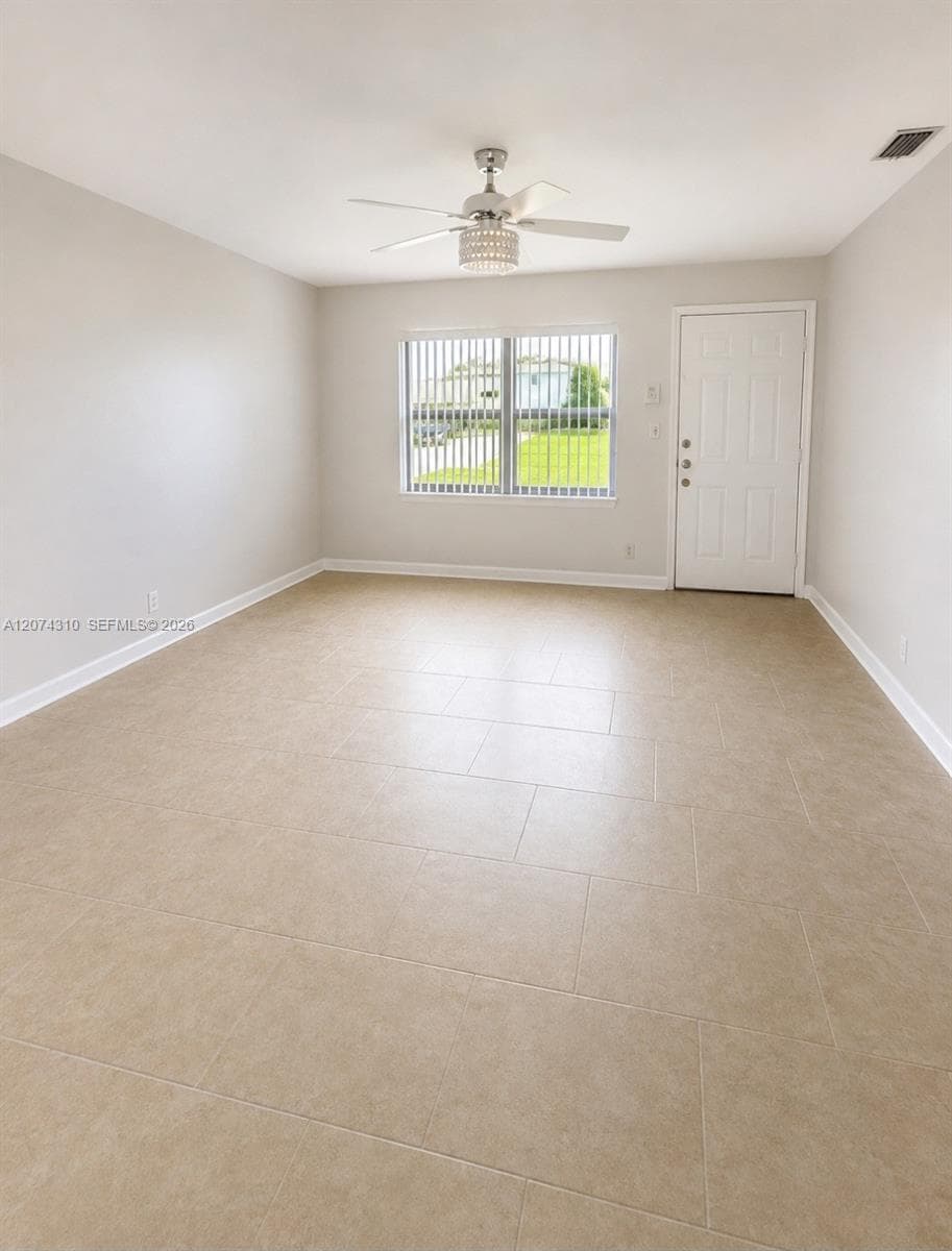 539 Sabal Palm Dr, Lake Park, FL 33403 photo 4