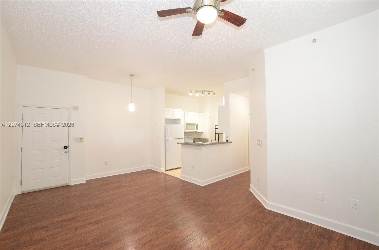 6001 SW 70th St # 137, South Miami, FL 33143 photo 4