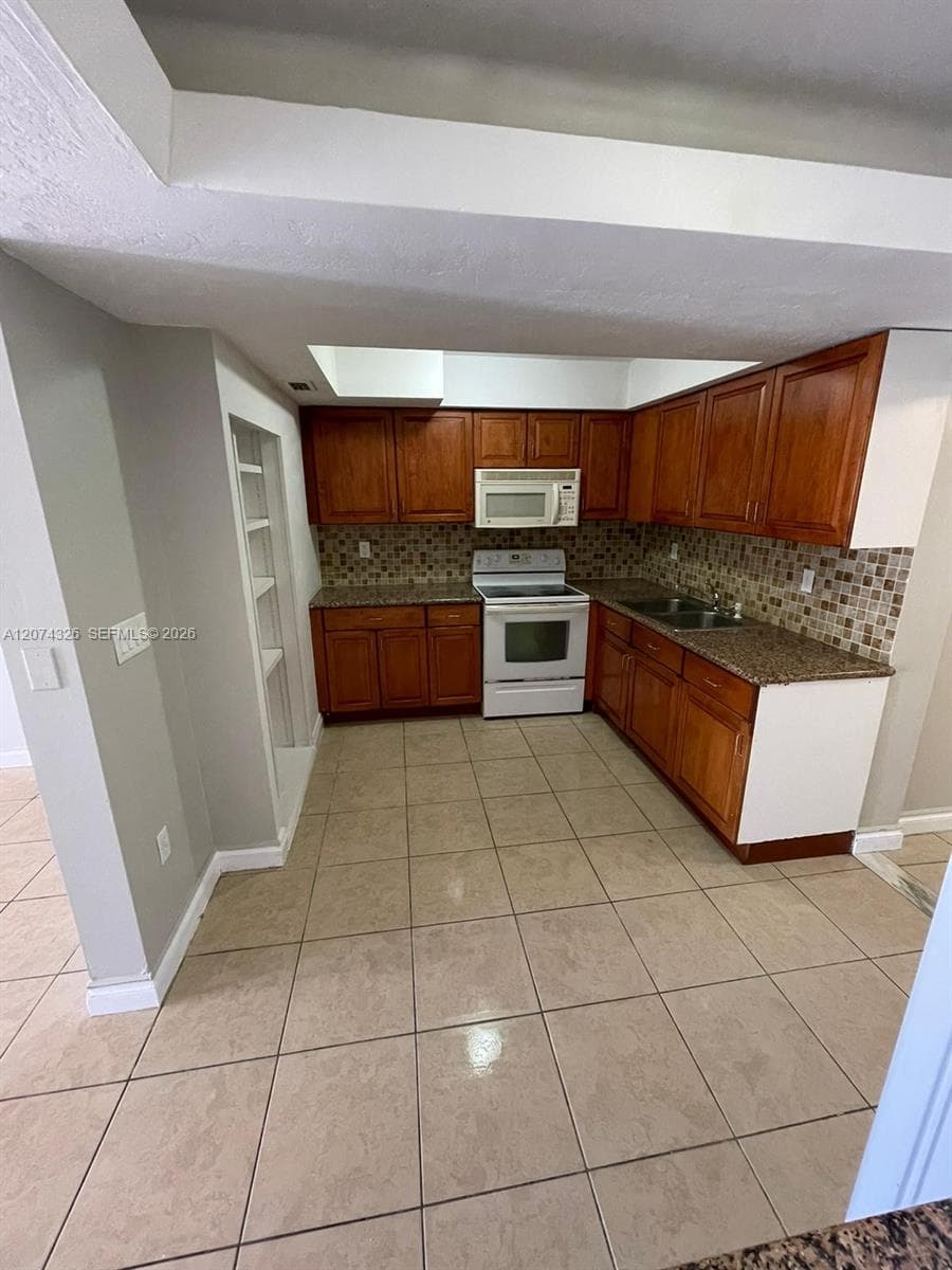 1567 NW 60th Ave # G, Sunrise, FL 33313