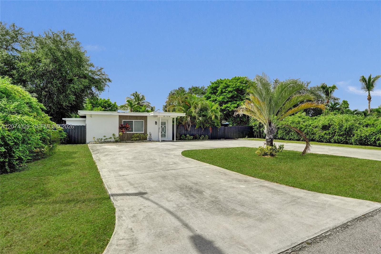 6104 SW 33rd St, Miramar, FL 33023 photo 5