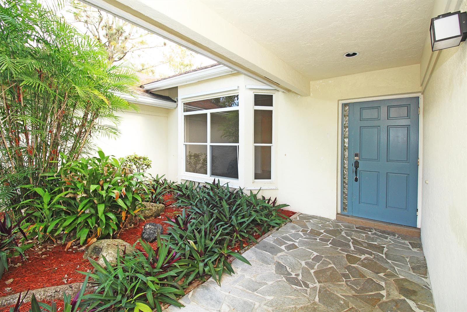896 ROSE Court, Wellington, FL 33414 photo 4