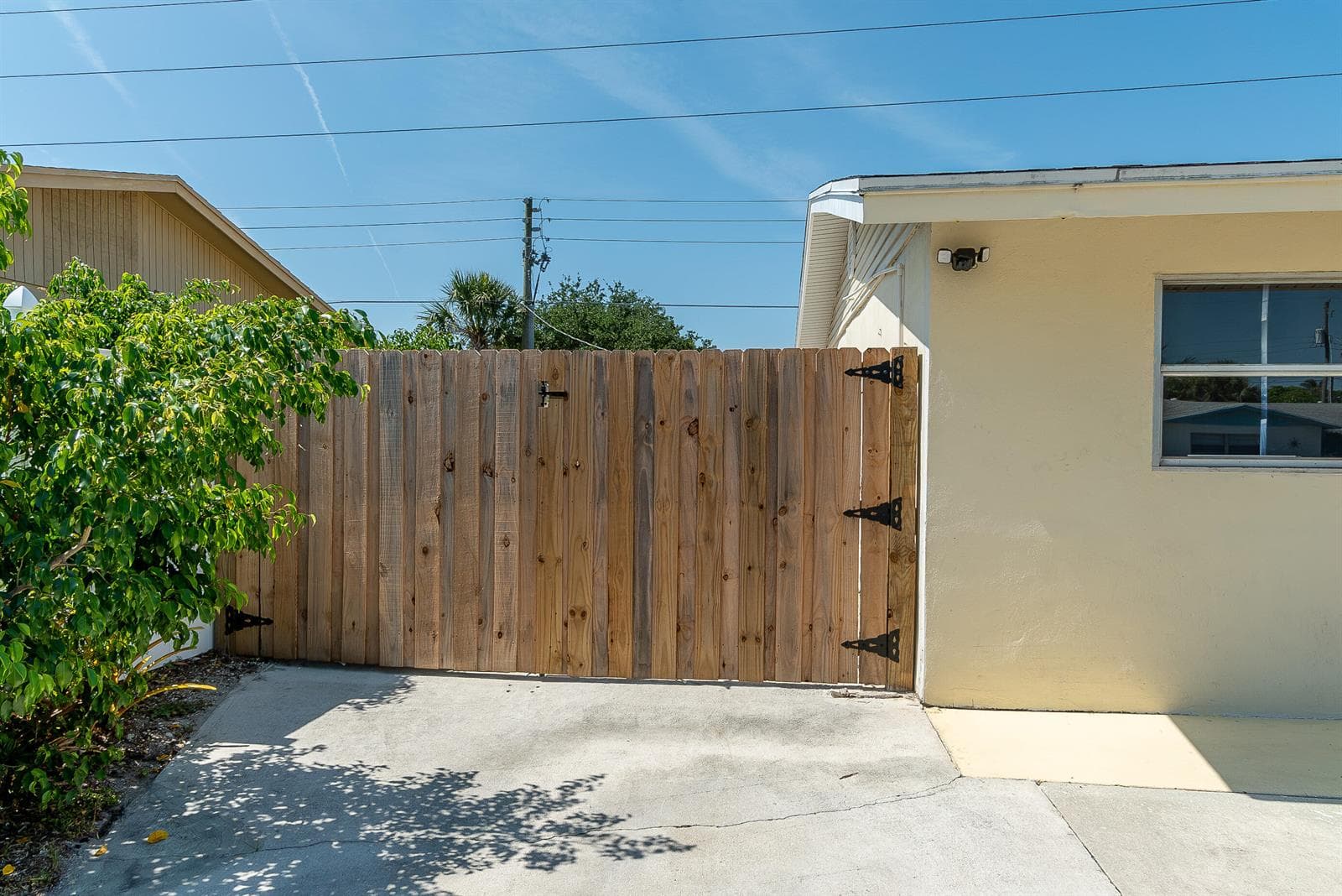 1416 W HARDEE Street, Lantana, FL 33462 photo 4