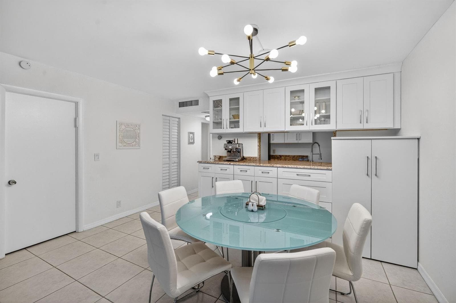3900 N HILLS Drive # 306, Hollywood, FL 33021 photo 5