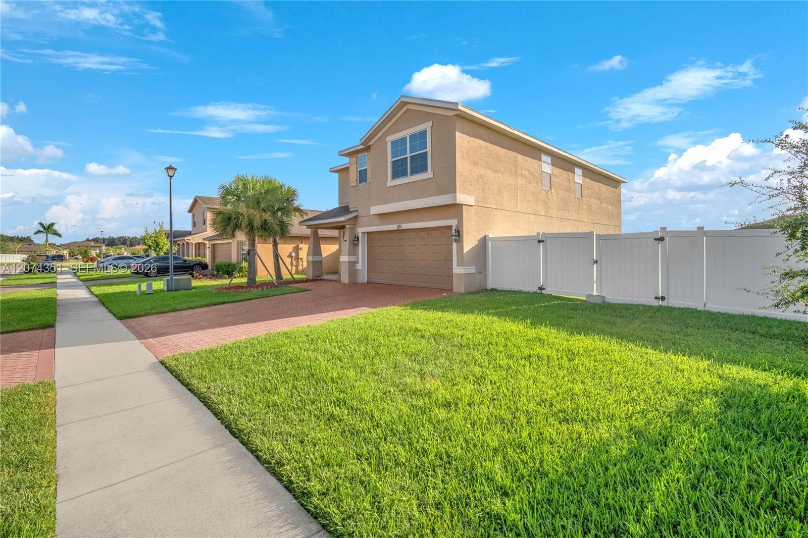 831 Bent Creek Dr, Fort Pierce, FL 34947 photo 4