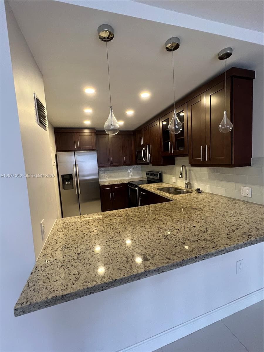 3375 N Country Club Dr # 1408, Aventura, FL 33180 photo 5