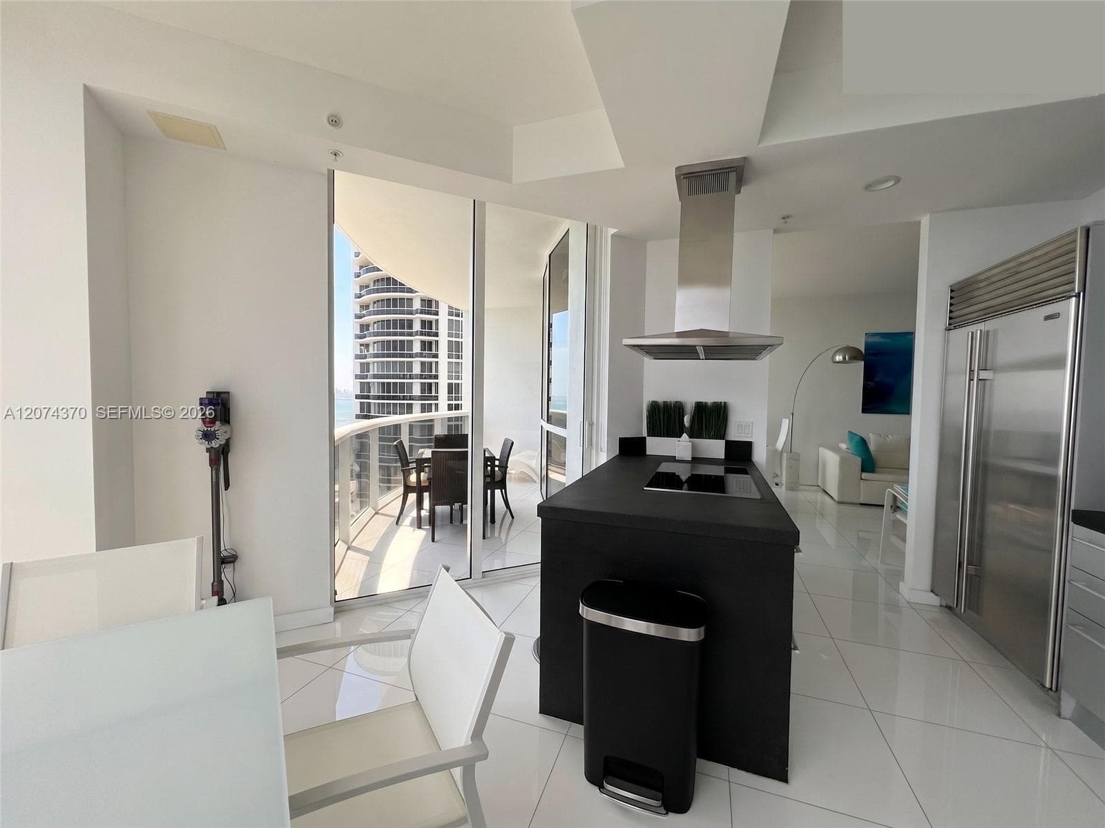 18201 Collins Ave # 4409, Sunny Isles Beach, FL 33160 photo 5
