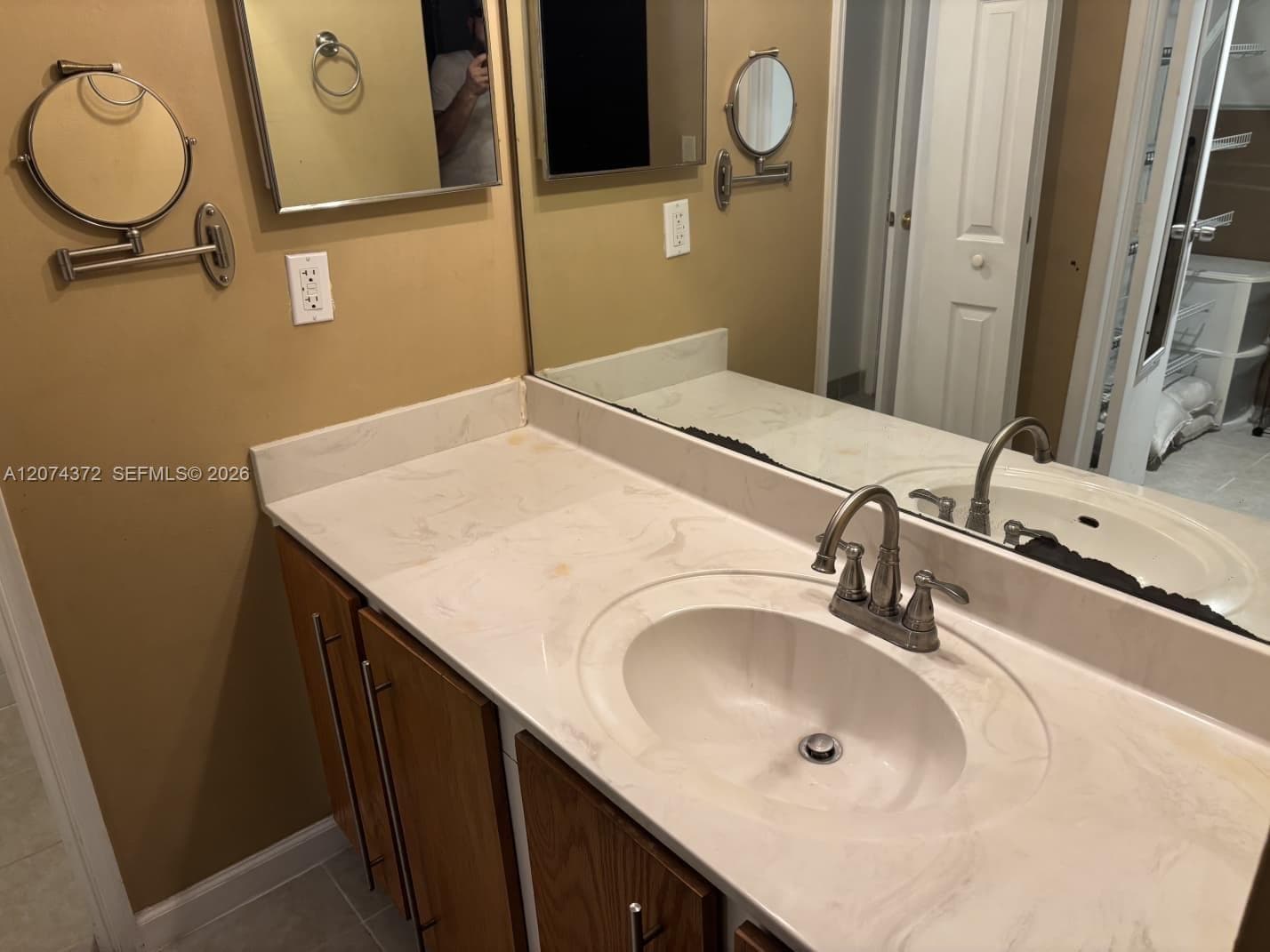 9471 Evergreen Pl # 106, Davie, FL 33324 photo 2