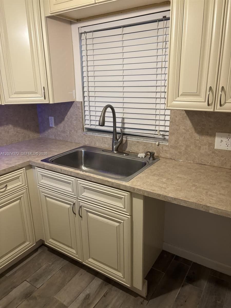 9471 Evergreen Pl # 106, Davie, FL 33324 photo 4