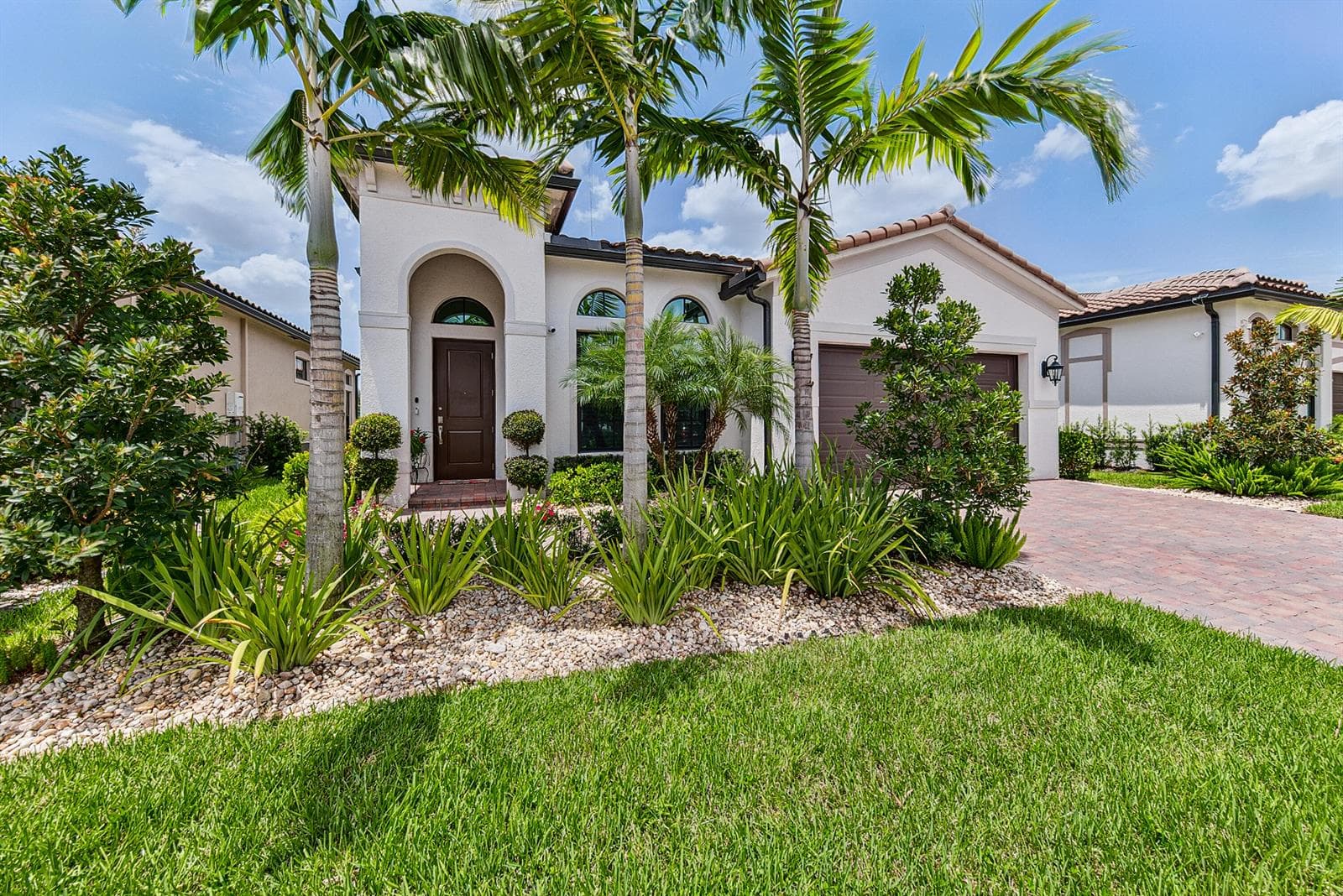8047 JUNIPER Drive, Parkland, FL 33067 photo 2