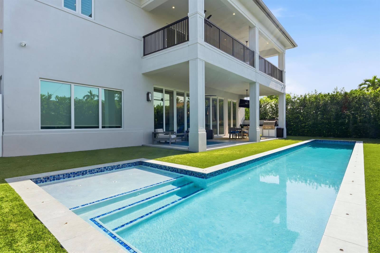 334 NE 3RD Court, Boca Raton, FL 33432 photo 4