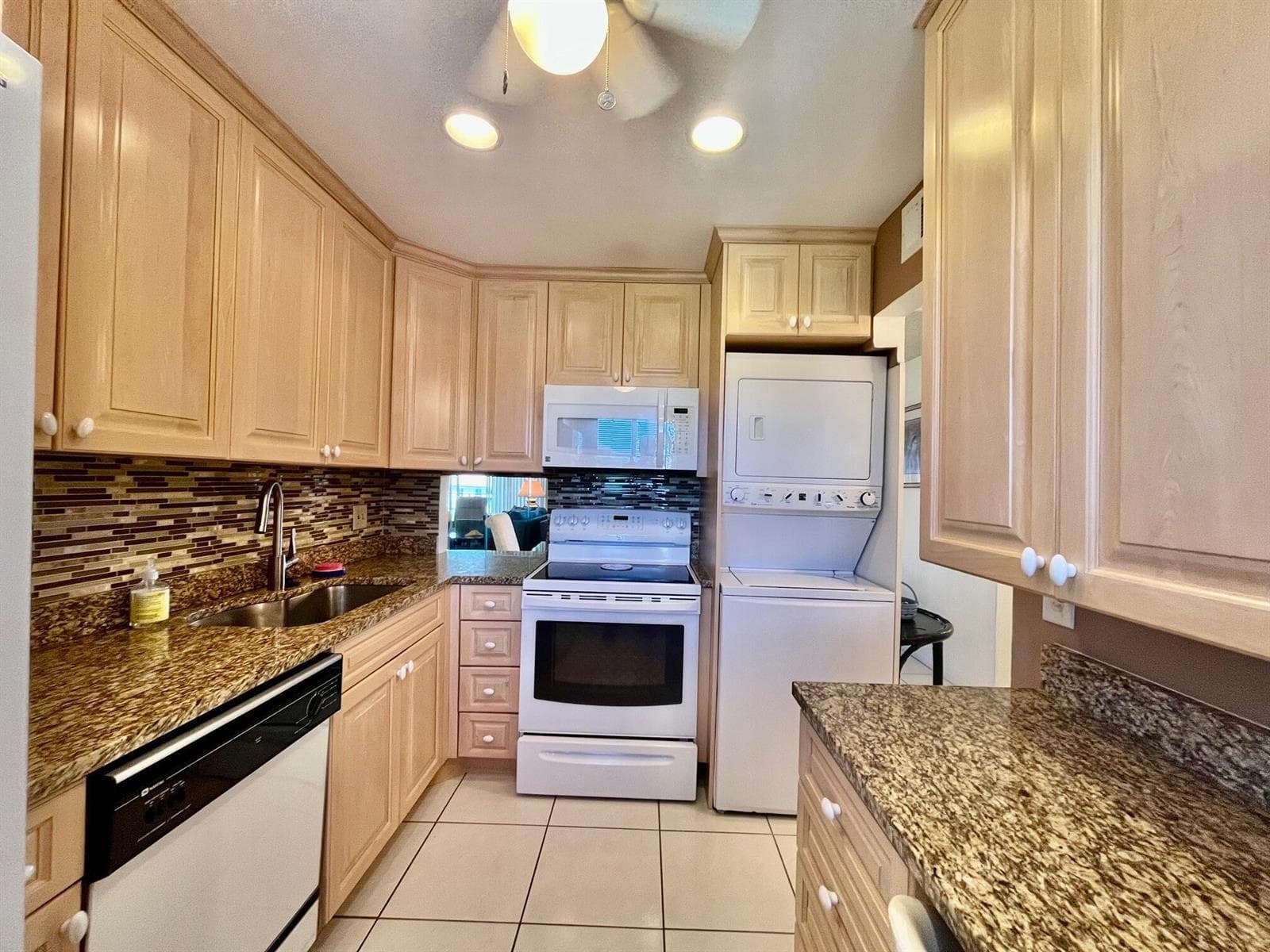 4090 TIVOLI Court # 301, Lake Worth, FL 33467