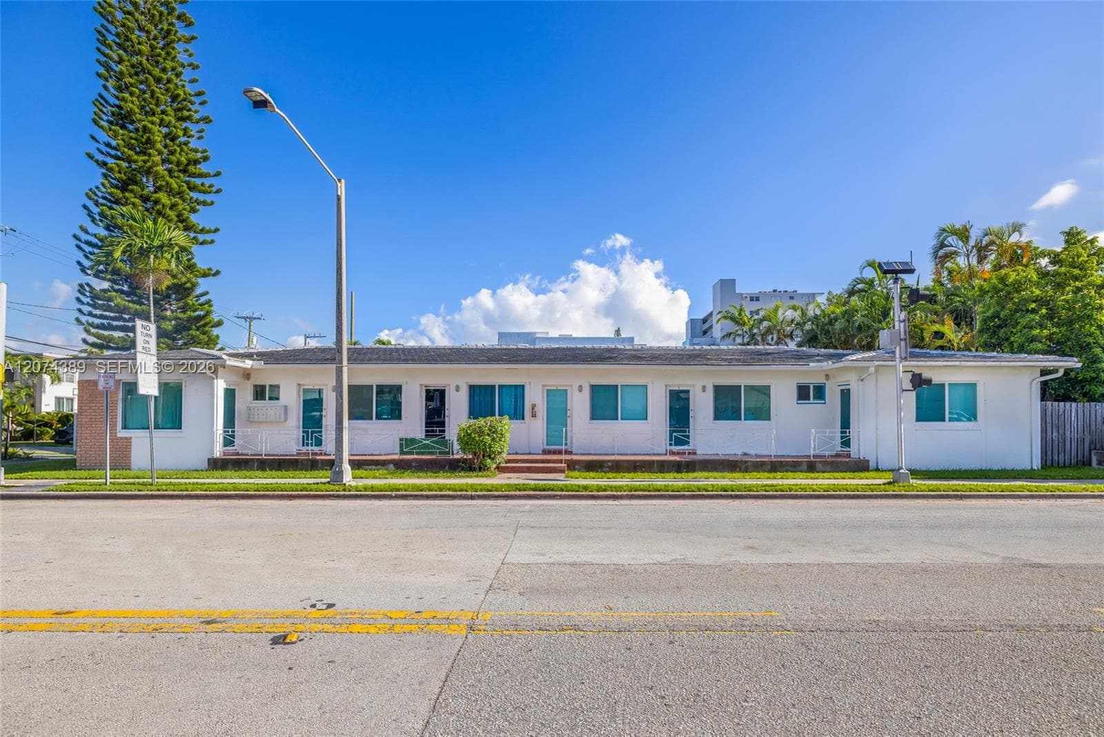 625 75th St, Miami Beach, FL 33141 photo 2