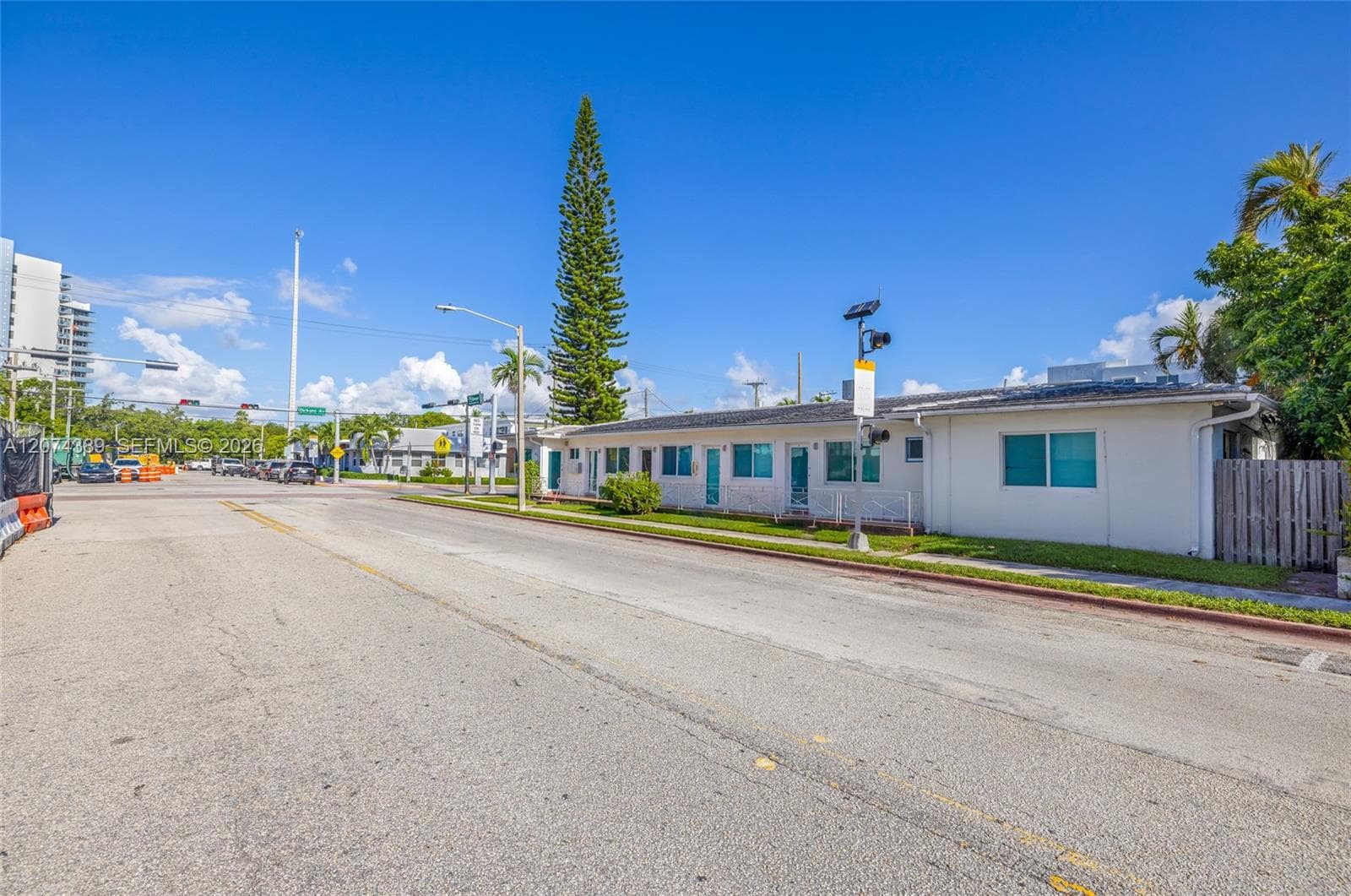 625 75th St, Miami Beach, FL 33141 photo 4