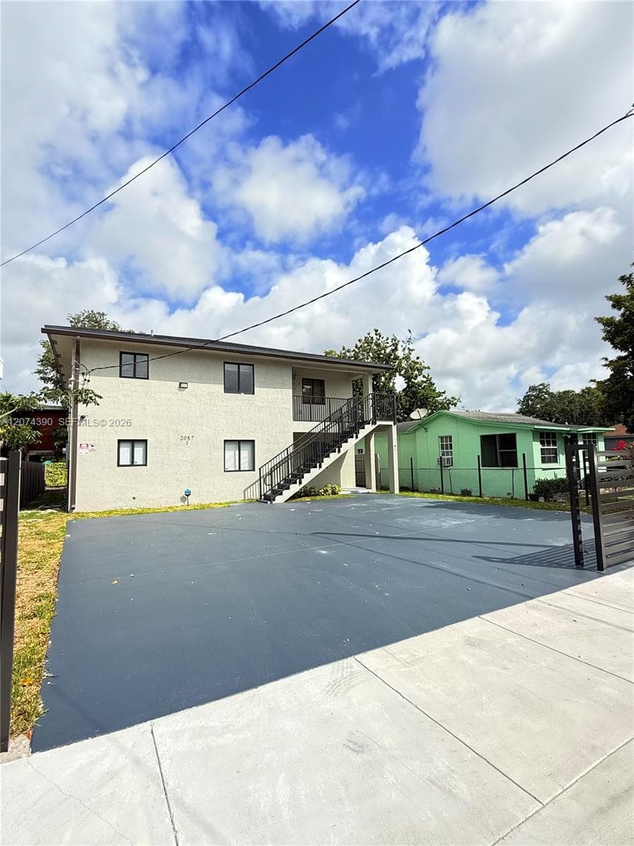 2057 Washington Ave # 2, Opa-Locka, FL 33054