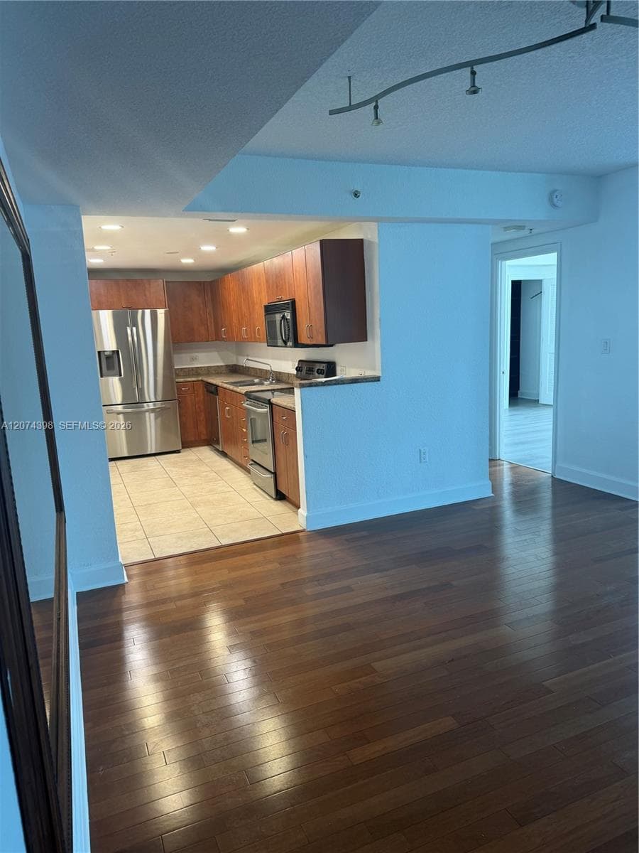 7501 E Treasure Dr # 6K, North Bay Village, FL 33141 photo 4