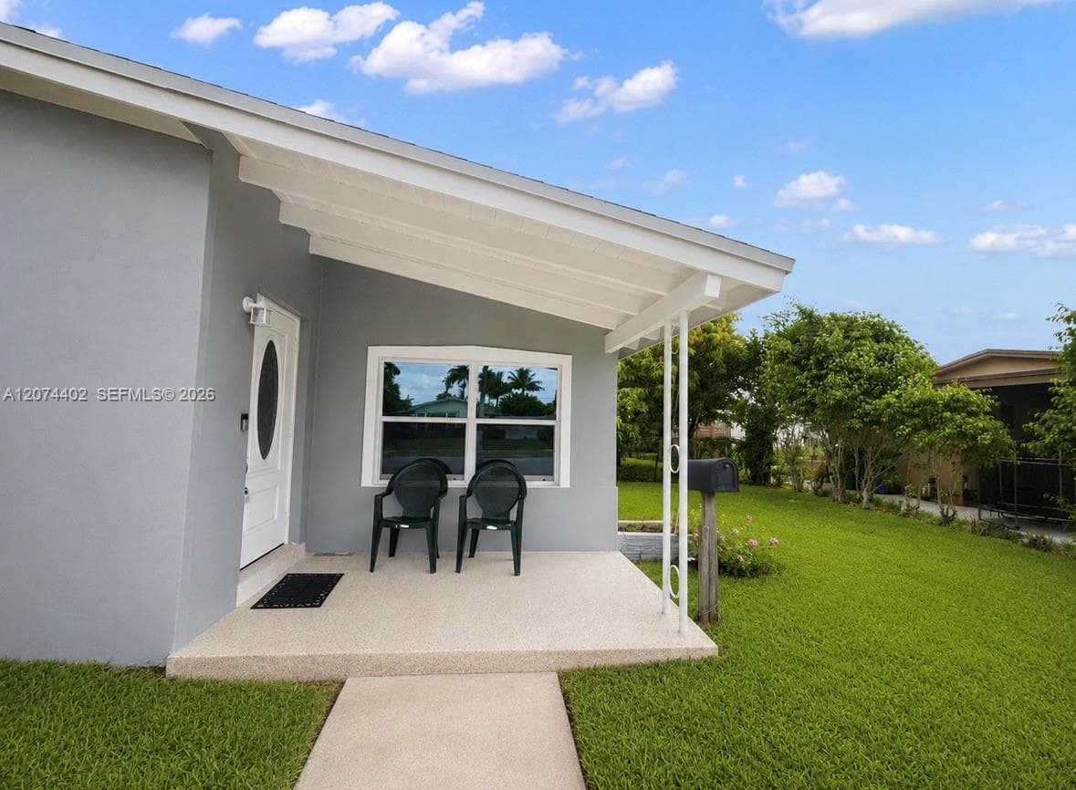 3861 NW 6th St, Lauderhill, FL 33311 photo 3