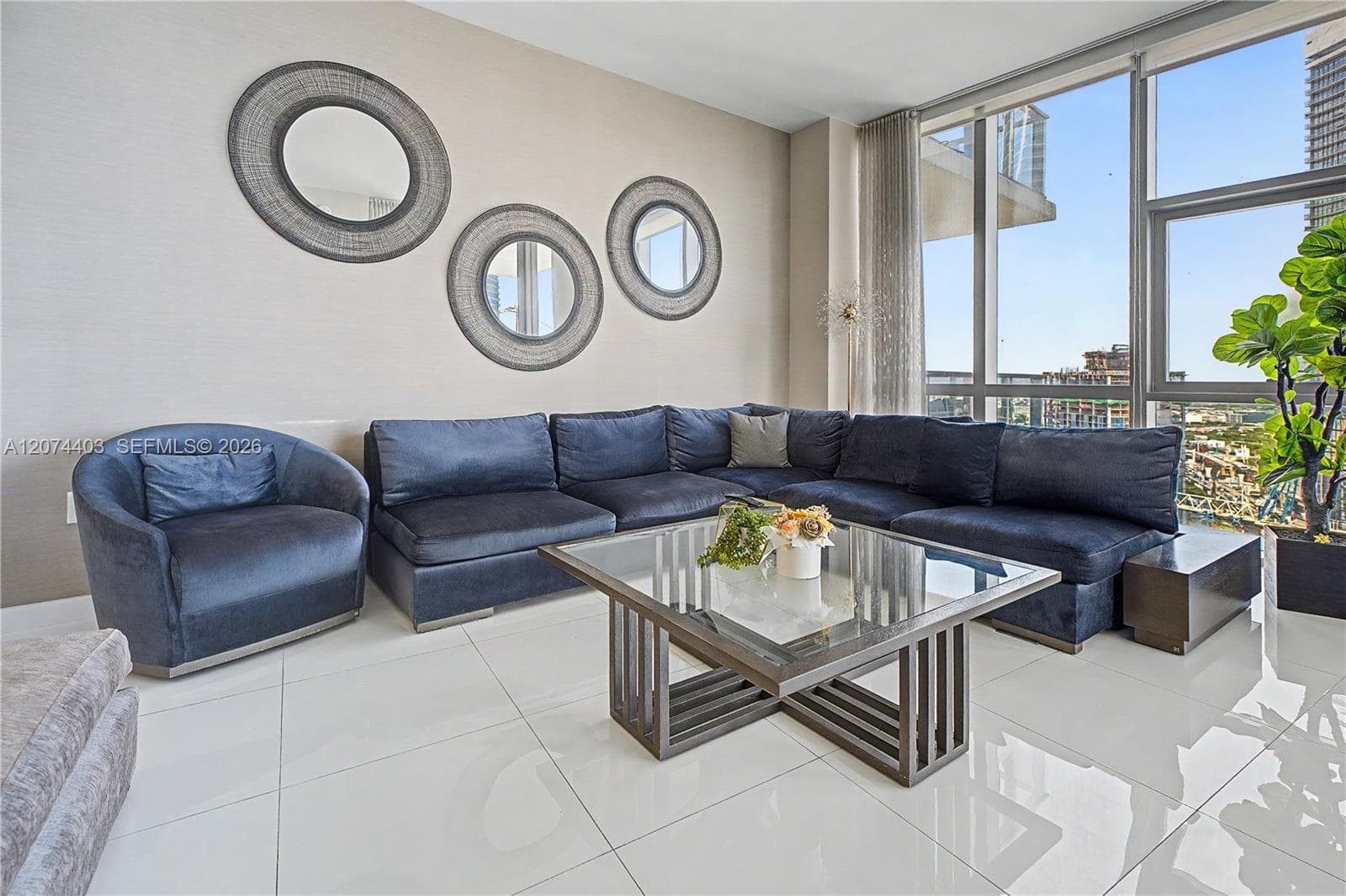 851 NE 1st Ave # 3301, Miami, FL 33132 photo 2