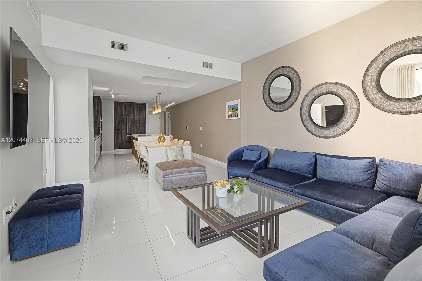 851 NE 1st Ave # 3301, Miami, FL 33132 photo 3
