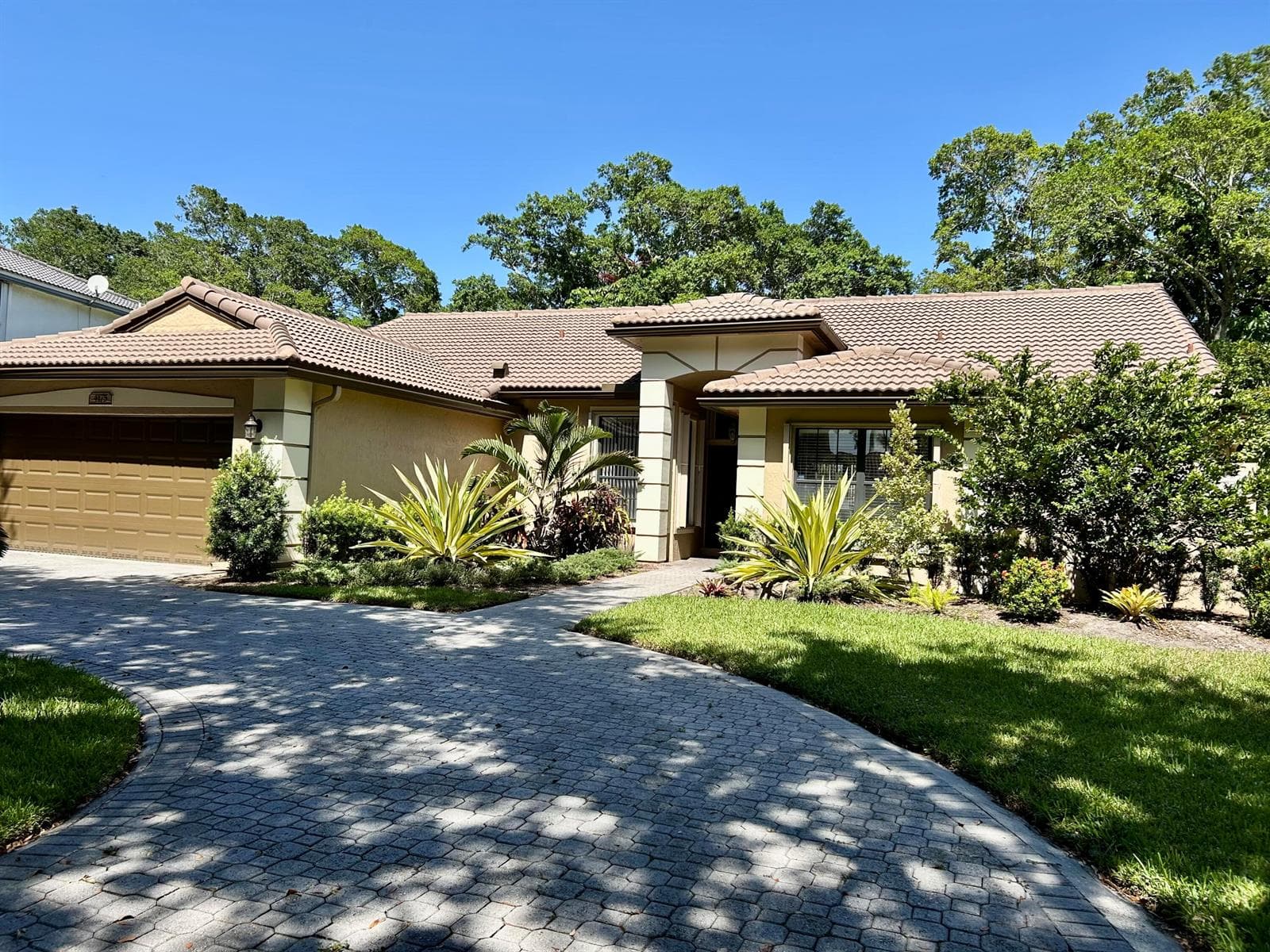 4175 AUGUSTA Avenue, Cooper City, FL 33026 photo 2